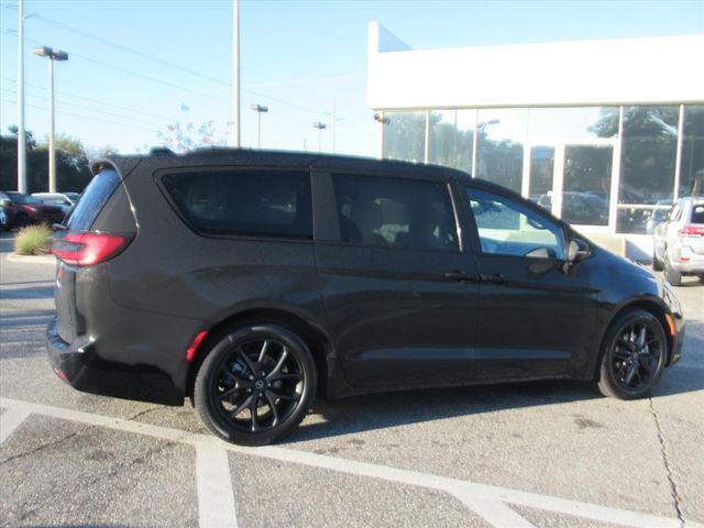 new 2026 Chrysler Pacifica car, priced at $44,459