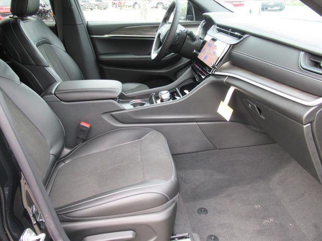 new 2026 Jeep Grand Cherokee car, priced at $37,654