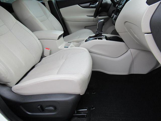 used 2021 Nissan Rogue Sport car, priced at $15,997