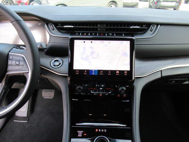 new 2025 Jeep Grand Cherokee car, priced at $41,196