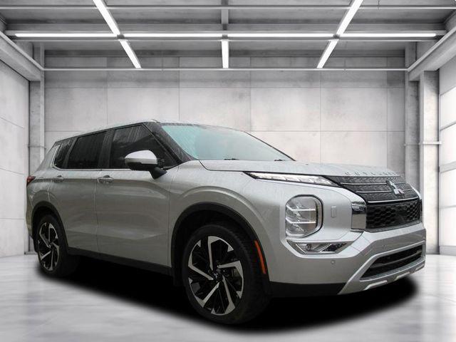 used 2024 Mitsubishi Outlander car, priced at $24,882