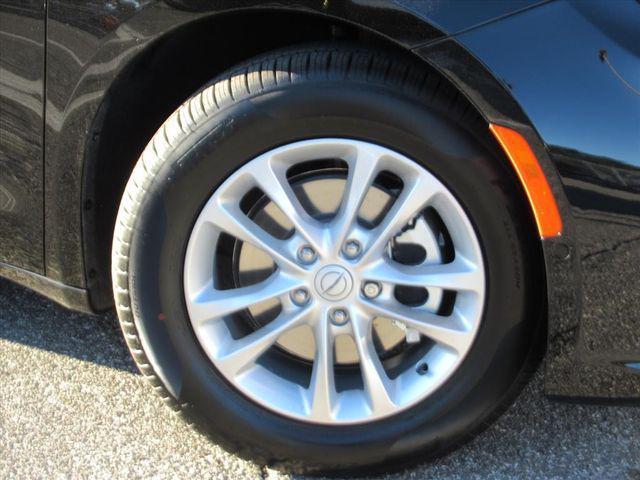 new 2026 Chrysler Pacifica car, priced at $41,020