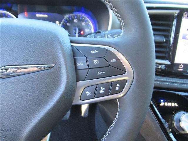 new 2026 Chrysler Pacifica car, priced at $41,020