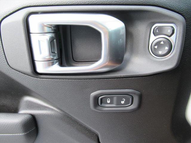 new 2026 Jeep Wrangler car, priced at $45,101