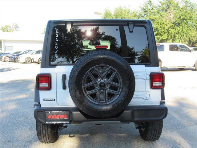 new 2026 Jeep Wrangler car, priced at $36,617