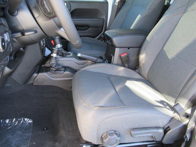 new 2026 Jeep Wrangler car, priced at $36,617