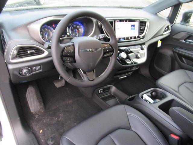 new 2026 Chrysler Pacifica car, priced at $39,571
