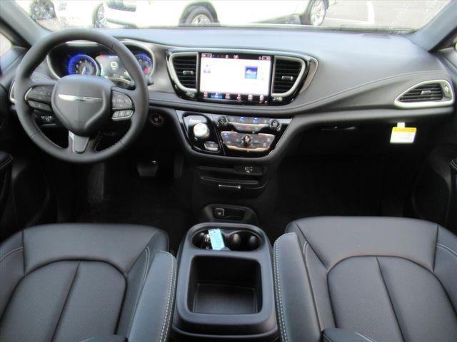new 2026 Chrysler Pacifica car, priced at $39,571