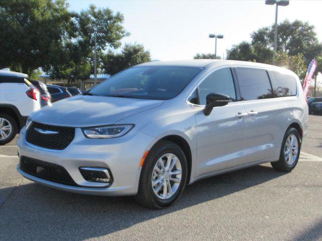 new 2026 Chrysler Pacifica car, priced at $38,059
