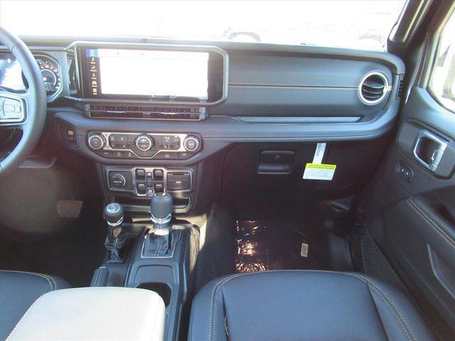 new 2026 Jeep Gladiator car, priced at $46,120