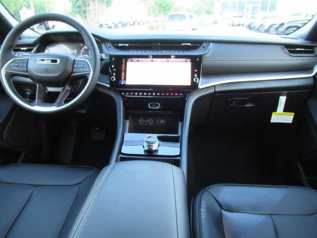 new 2026 Jeep Grand Cherokee car, priced at $43,058