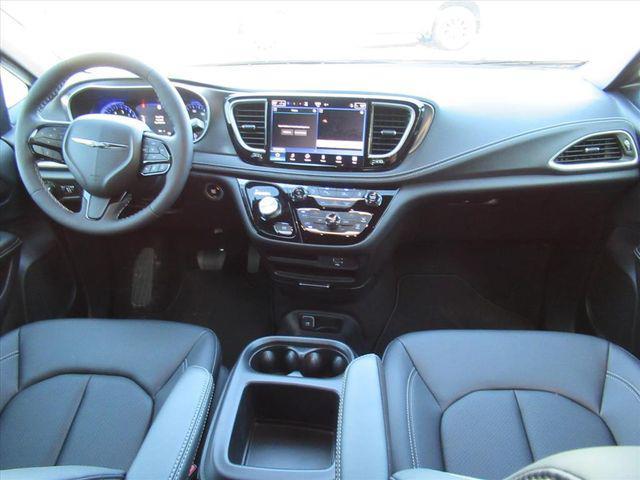 new 2026 Chrysler Pacifica car, priced at $40,032