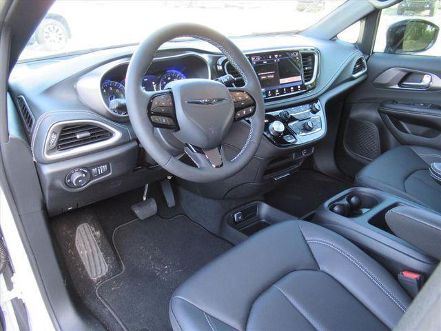 new 2026 Chrysler Pacifica car, priced at $40,032