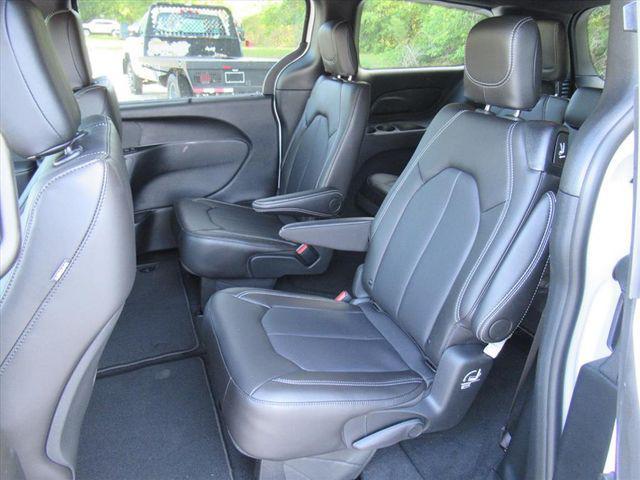 new 2026 Chrysler Pacifica car, priced at $40,032