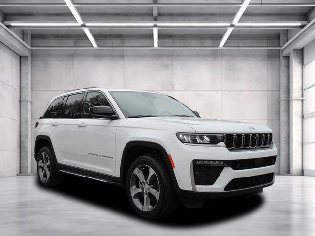 new 2026 Jeep Grand Cherokee car, priced at $44,486