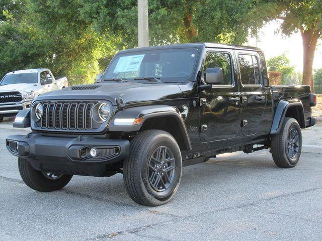 new 2026 Jeep Gladiator car, priced at $40,276