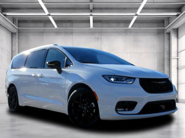 new 2026 Chrysler Pacifica car, priced at $50,045