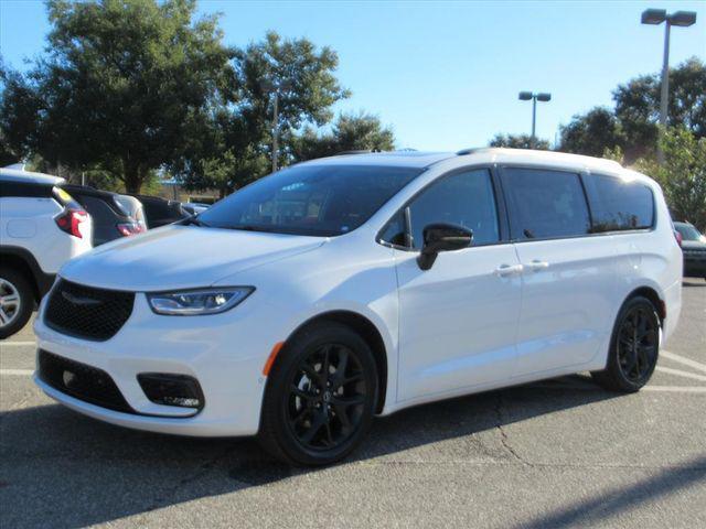 new 2026 Chrysler Pacifica car, priced at $50,045
