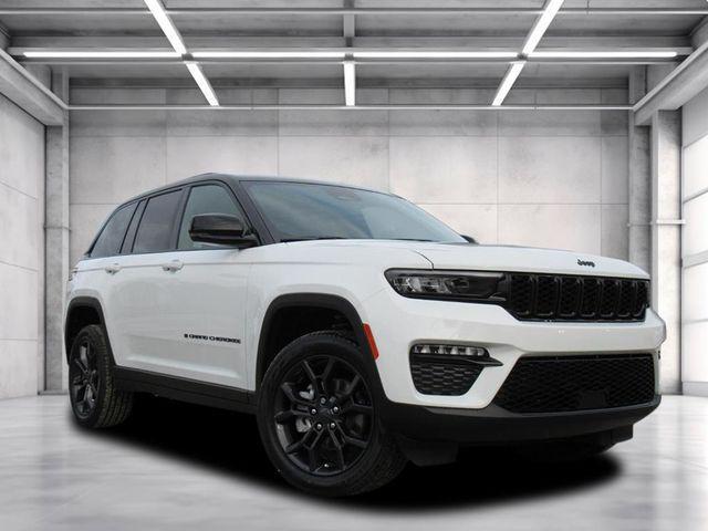 new 2025 Jeep Grand Cherokee car, priced at $41,196