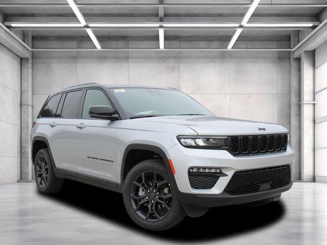 new 2025 Jeep Grand Cherokee car, priced at $37,915