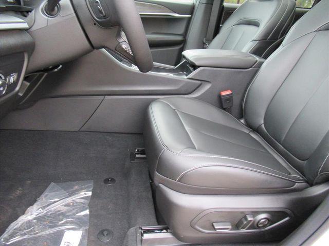 new 2025 Jeep Grand Cherokee car, priced at $35,915