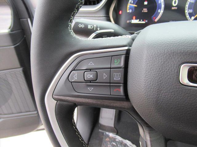 new 2025 Jeep Grand Cherokee car, priced at $35,915