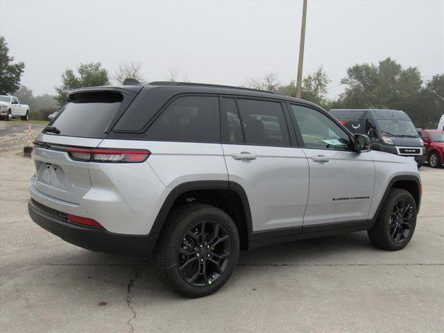 new 2025 Jeep Grand Cherokee car, priced at $35,915