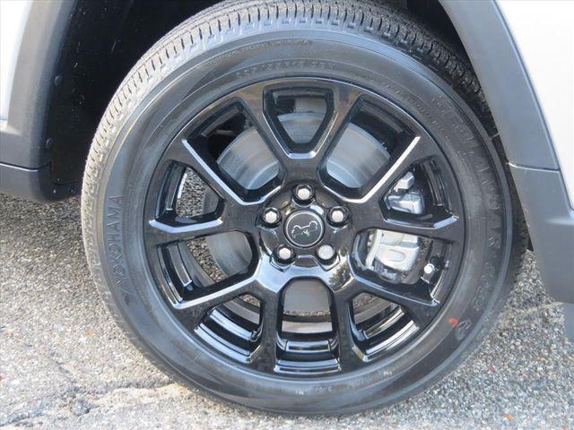 new 2026 Jeep Compass car, priced at $24,370