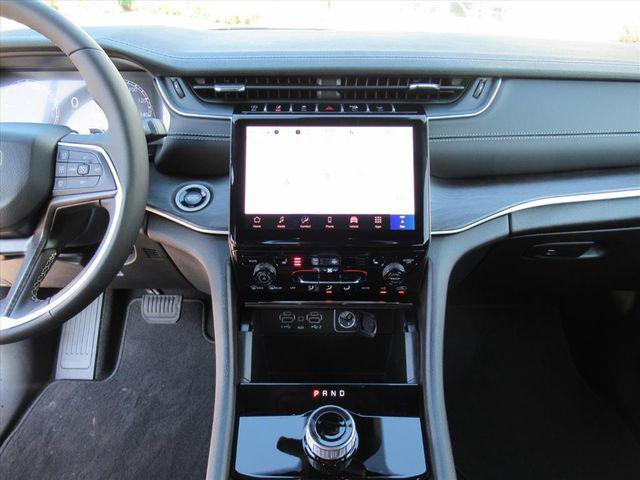 new 2025 Jeep Grand Cherokee L car, priced at $33,882