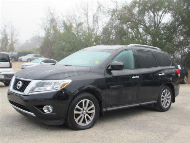 used 2015 Nissan Pathfinder car, priced at $6,991