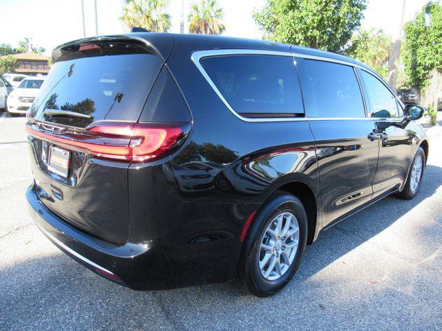 new 2027 Chrysler Pacifica car, priced at $45,340