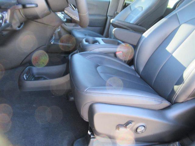 new 2026 Chrysler Pacifica car, priced at $42,968