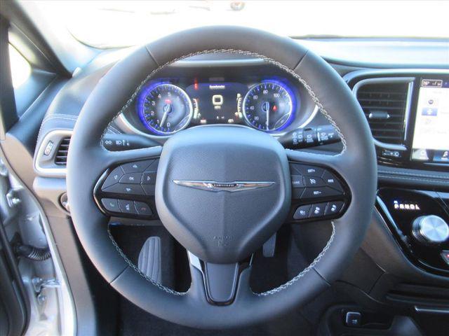 new 2026 Chrysler Pacifica car, priced at $42,968