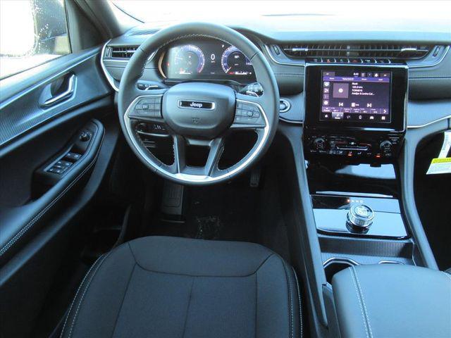 new 2025 Jeep Grand Cherokee car, priced at $26,777