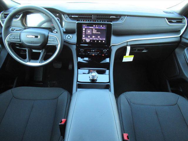 new 2025 Jeep Grand Cherokee car, priced at $26,777