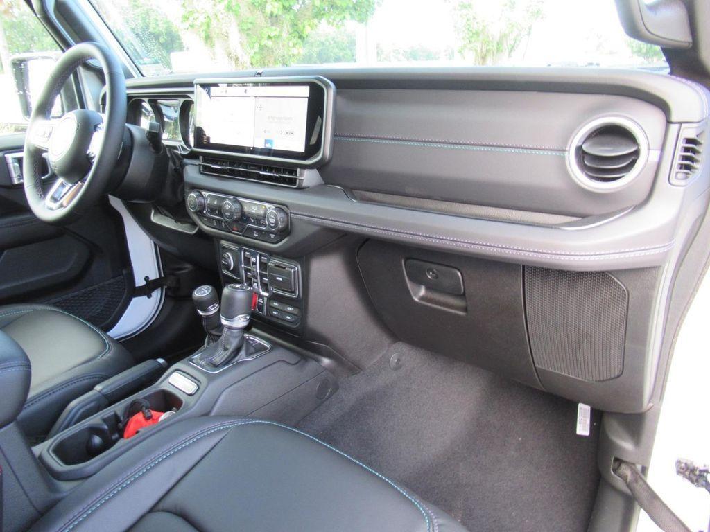 new 2026 Jeep Wrangler car, priced at $45,972