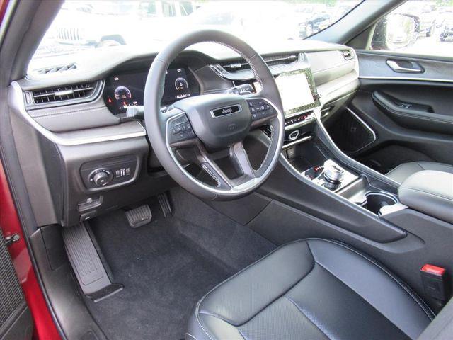 new 2026 Jeep Grand Cherokee car, priced at $43,689