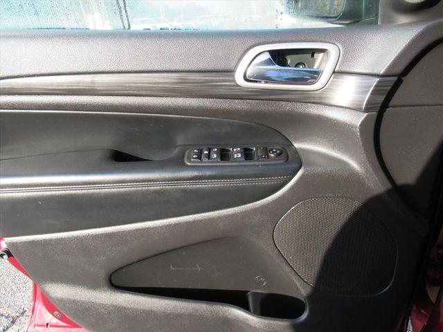 used 2021 Jeep Grand Cherokee car, priced at $20,744