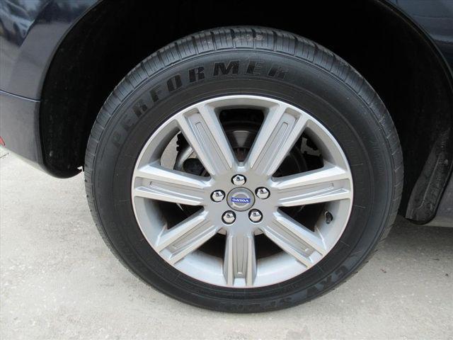 used 2017 Volvo XC60 car, priced at $12,882