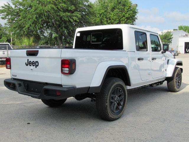 new 2026 Jeep Gladiator car, priced at $39,783
