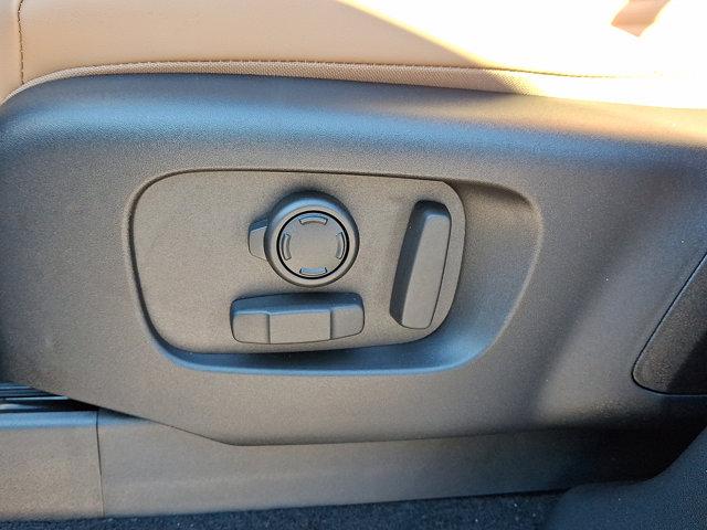 new 2026 Land Rover Discovery car, priced at $77,686