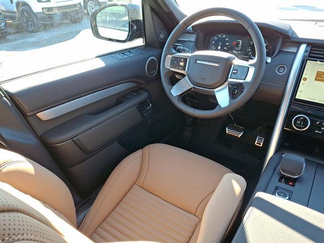 new 2026 Land Rover Discovery car, priced at $77,686