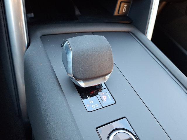 new 2026 Land Rover Discovery car, priced at $77,686