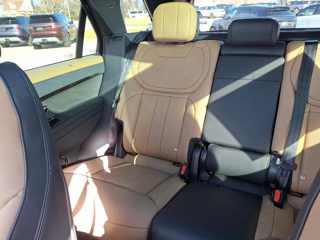 new 2025 Land Rover Range Rover Sport car, priced at $104,800