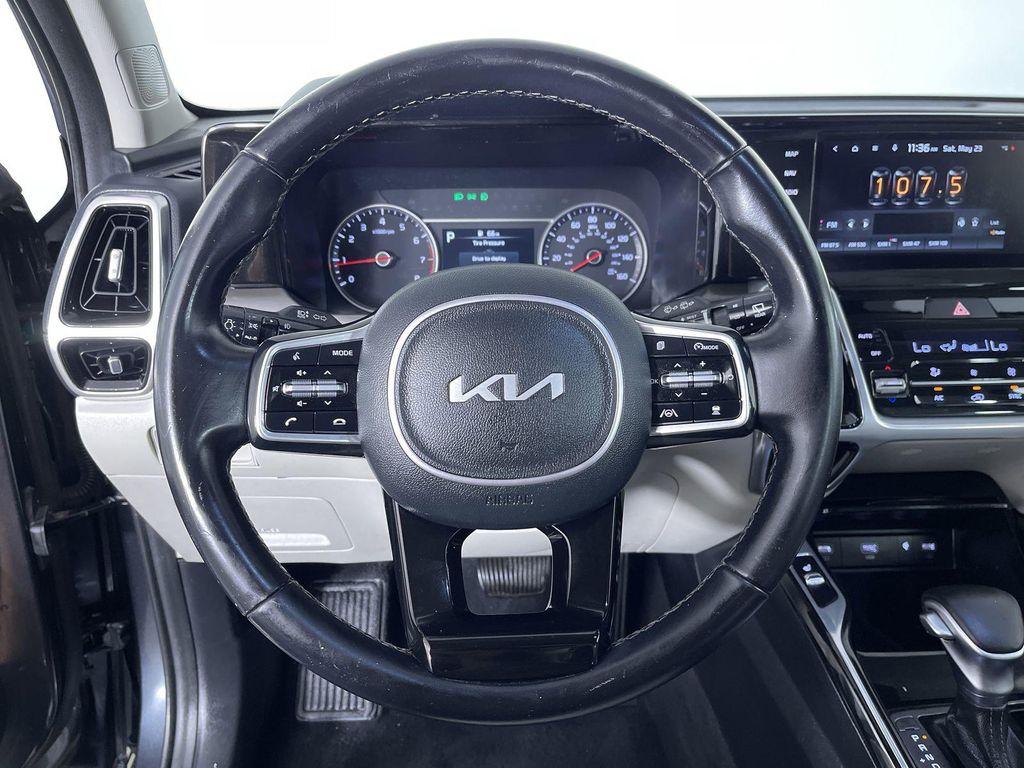 used 2022 Kia Sorento car, priced at $24,987