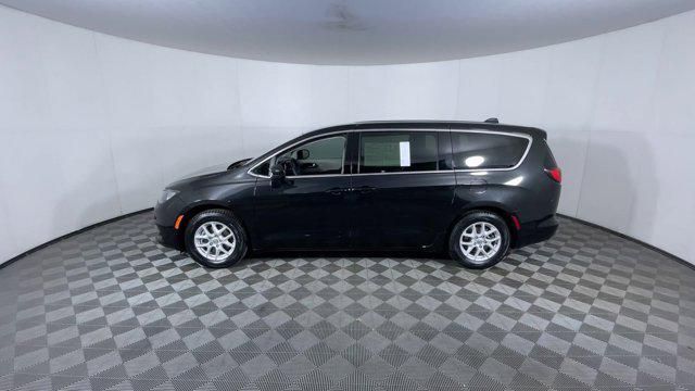used 2017 Chrysler Pacifica car, priced at $11,400