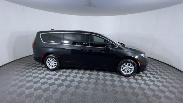 used 2017 Chrysler Pacifica car, priced at $11,400