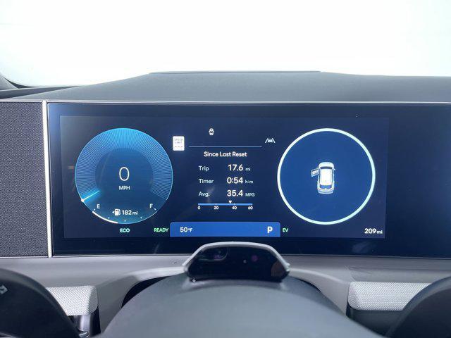 new 2026 Hyundai TUCSON Hybrid car, priced at $43,595