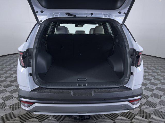 new 2026 Hyundai TUCSON Hybrid car, priced at $44,050