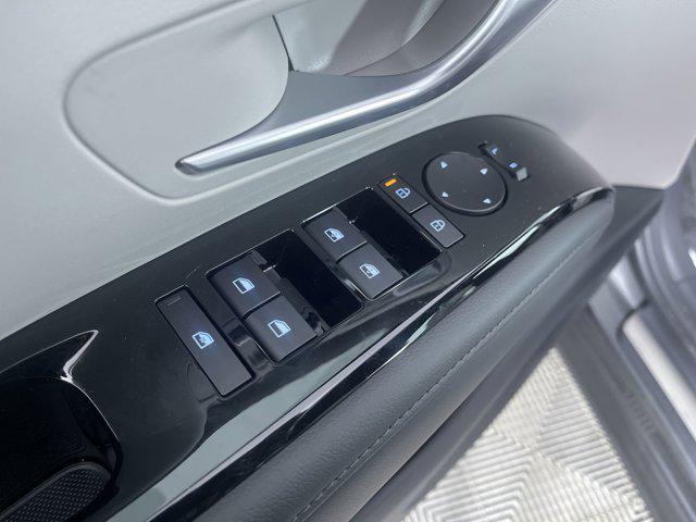 new 2026 Hyundai TUCSON Hybrid car, priced at $43,041